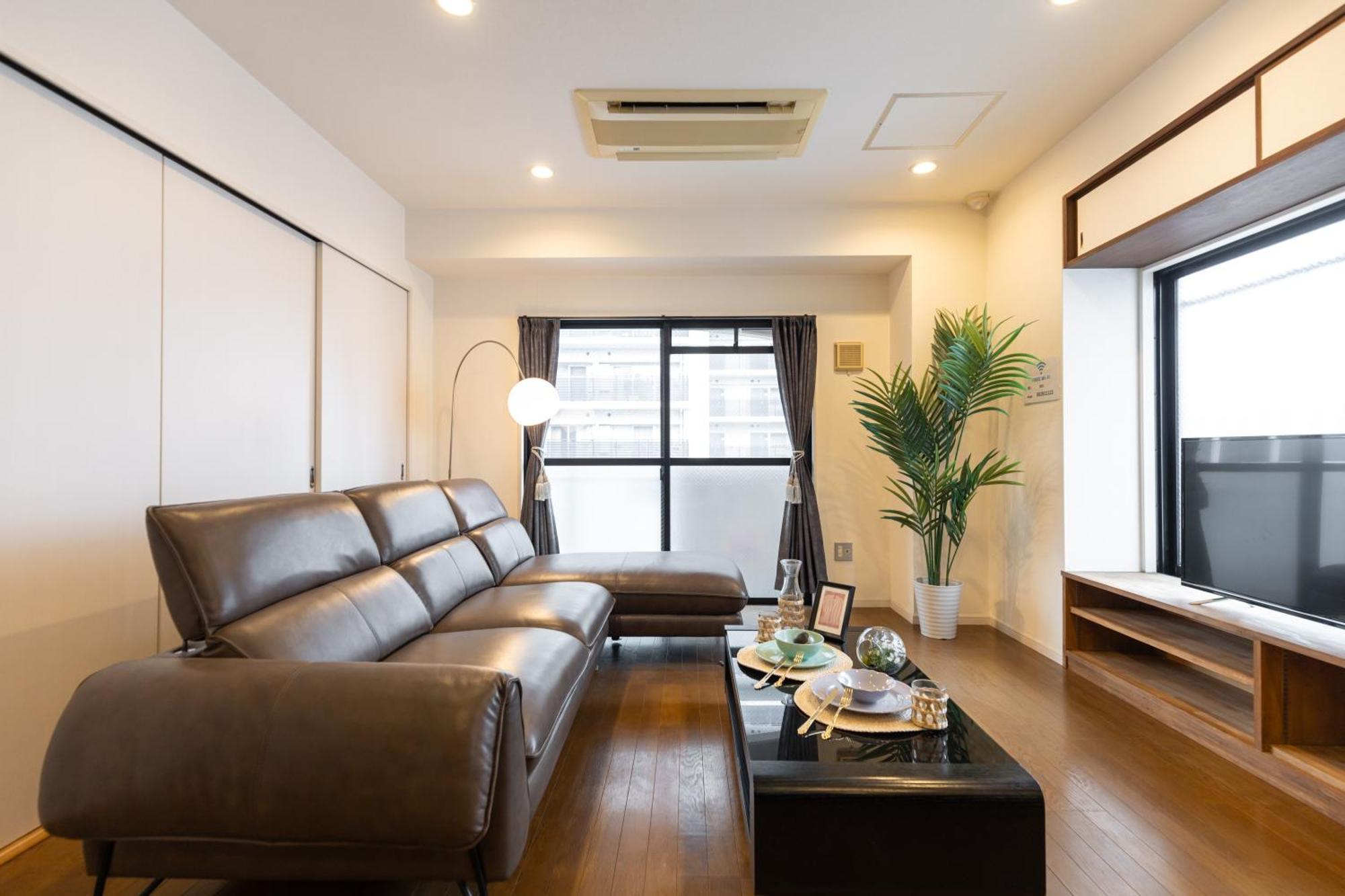 なんば各駅徒歩圏内 団体予約可能 Groundcourt難波 心斎橋 道頓堀 黒門市場 Apartment Ōsaka
